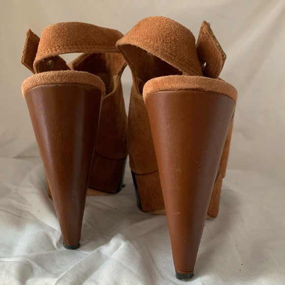 L.A.M.B. Camel wedges - Picture 6 of 8